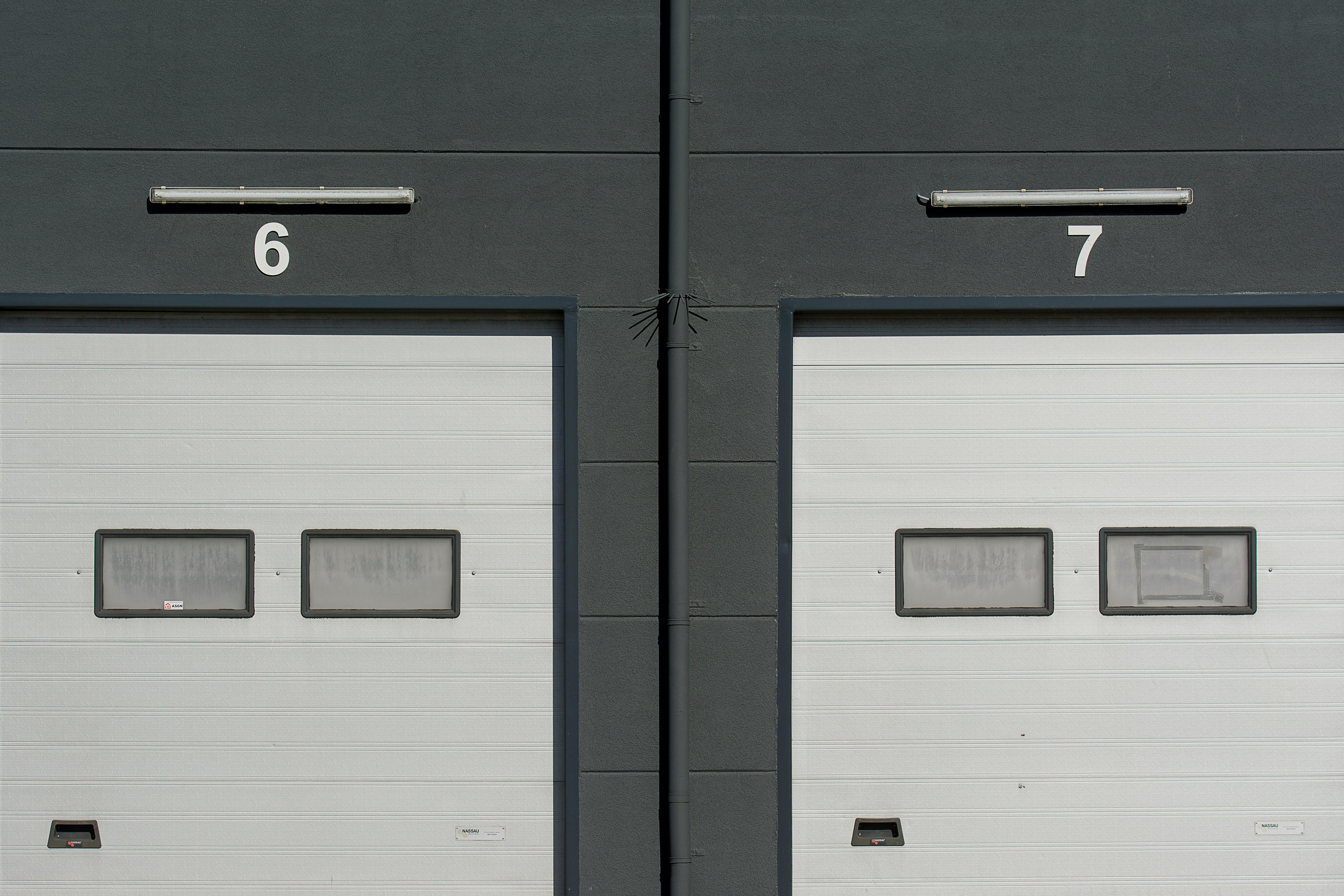 Modern residential garage doors in Vacaville